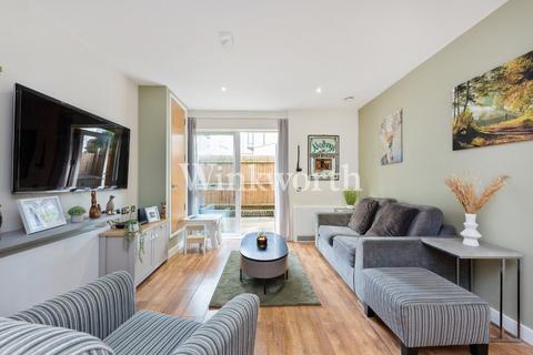 Lily Way, London, N13 1 bed apartment for sale