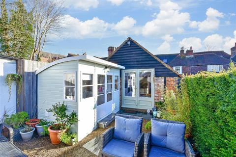 1 bedroom detached bungalow for sale