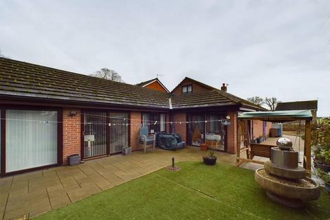 Greenways Close, Bridlington 6 bed detached bungalow for sale