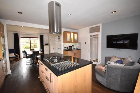 Main Street, North Muskham, Newark 4 bed detached house for sale