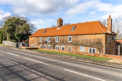 Station Cottages, Hubberts Bridge, PE20 4 bed detached house for sale