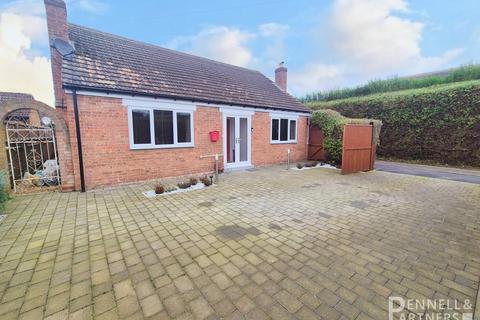 Arnolds Lane, Peterborough PE7 2 bed bungalow for sale