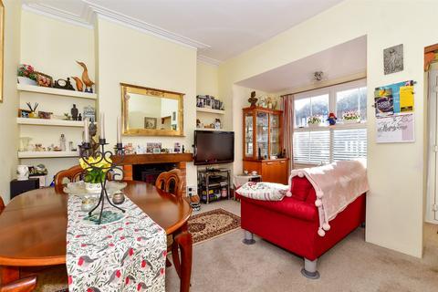 Victoria Road, Hythe, Kent 3 bed terraced house for sale