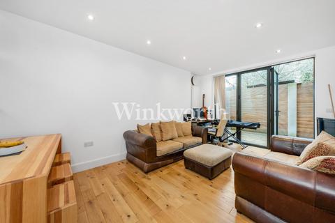 Chalgrove Road, London, N17 2 bed semi