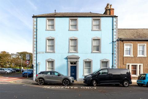 6 bedroom terraced house for sale