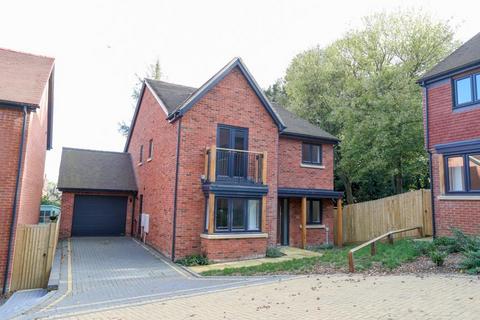 Astbury Close, Daventry 5 bed house for sale