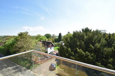 Station Road, Gerrards Cross... 1 bed apartment for sale