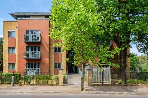 Sydenham Hill, Sydenham 2 bed flat for sale