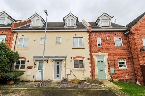 3 bedroom town house for sale