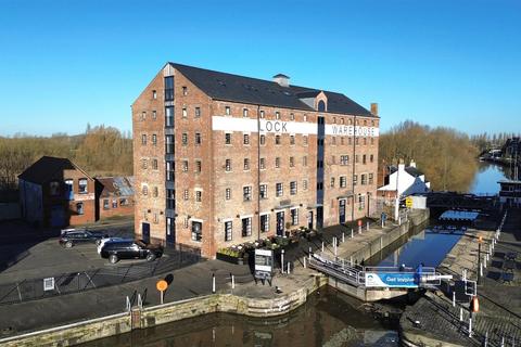 Lock Warehouse, Gloucester Docks 1 bed apartment for sale