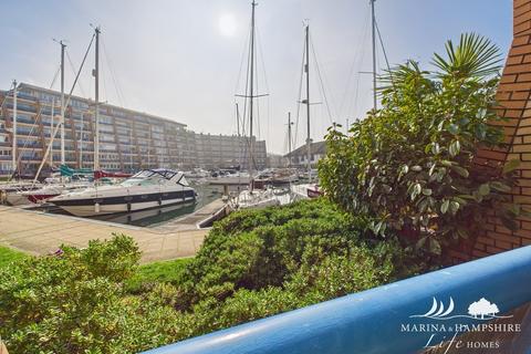 Oyster Quay, Port Solent PO6 2 bed ground floor flat for sale