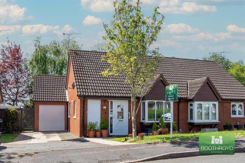 2 bedroom semi-detached bungalow for sale