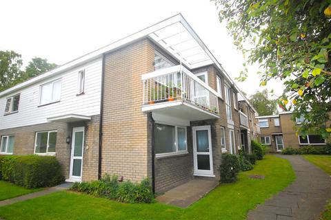 St Lawrence Court, Canterbury 2 bed flat for sale