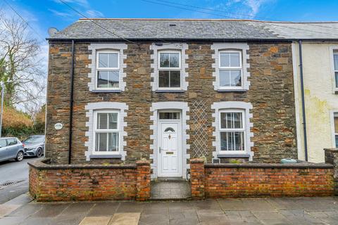 Wellington Street, Tongwynlais, Cardiff 3 bed end of terrace house for sale