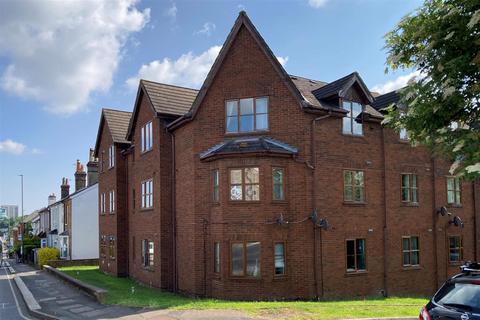 Wilton Road, Redhill 1 bed flat for sale