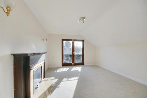 Slade Court, Watling Street, Radlett WD7 1 bed retirement property for sale