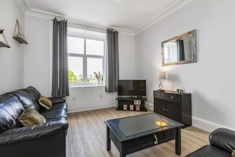 4A Meadowbank Terrace, Edinburgh EH8 2 bed flat for sale