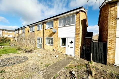 Hinton Walk, Dunstable LU5 3 bed semi