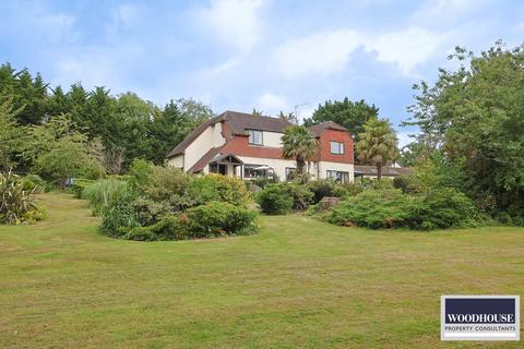 Silver Street, Goffs Oak EN7 5 bed detached house for sale