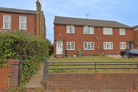 Bury Green Road, Cheshunt EN7 2 bed maisonette for sale