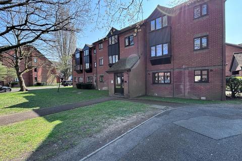 Willenhall Drive, Hayes, UB3 Studio for sale