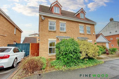 Trevorrow Crescent, Chesterfield S40 3 bed semi