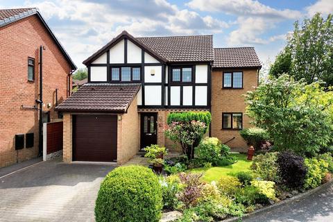 Long Meadow, Eccleston, WA10 4 bed detached house for sale