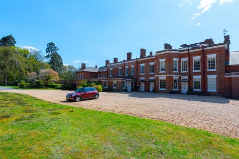 Church Road, Reading RG7 5 bed apartment for sale