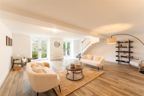 New Road, Pensford, Bristol 3 bed semi