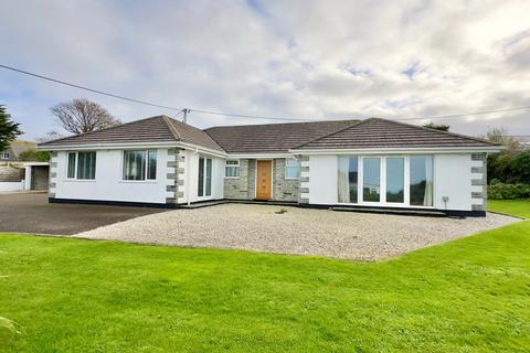 4 bedroom detached bungalow for sale