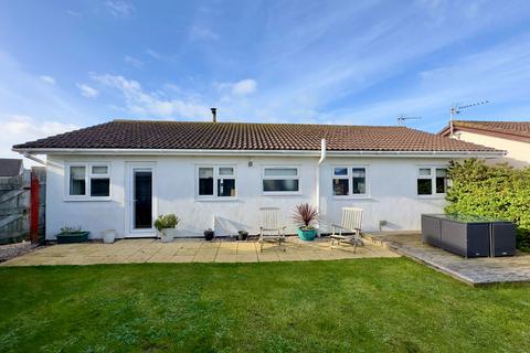 St. Merryn, PL28 4 bed detached bungalow for sale