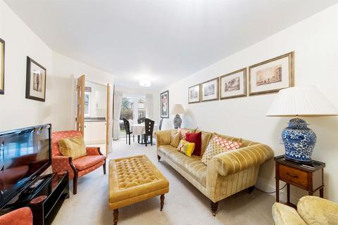 Josiah Drive, Ickenham 1 bed apartment for sale