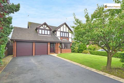 4 bedroom detached house for sale