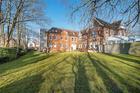 Rowhill Road, Swanley 2 bed apartment for sale