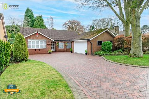 Highgate, Sutton Coldfield B74 3 bed detached bungalow for sale