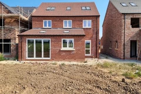 6 bedroom detached house for sale