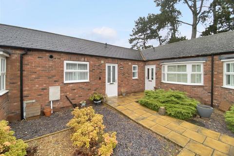 2 bedroom semi-detached bungalow for sale