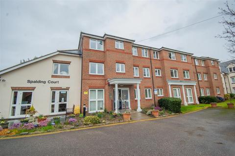 Cedar Avenue, City Centre, Chelmsford 2 bed retirement property for sale