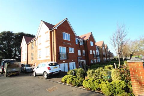 Fitzalan Road, Littlehampton 2 bed apartment for sale