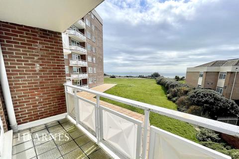 Grove Road, East Cliff, Bournemouth, BH1 3 bed apartment for sale