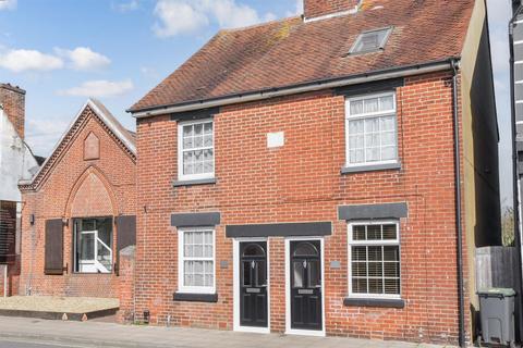 West Street, Havant, Hampshire 2 bed semi
