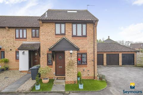Whipley Close, Guildford GU4 4 bed end of terrace house for sale