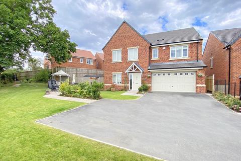 6 bedroom detached house for sale