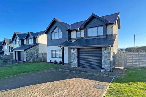Trem Y Mor, Moelfre, Isle of... 4 bed detached house for sale