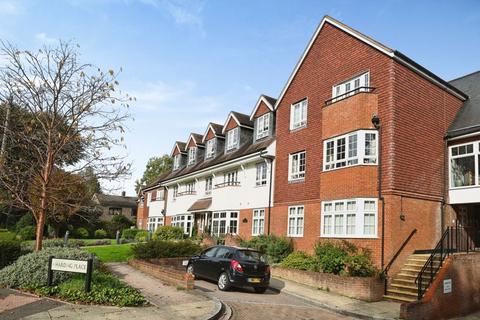 Glebelands Road, Wokingham RG40 2 bed flat for sale