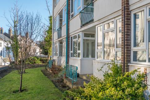 Buckingham Lodge, Seven Dials, Brighton 2 bed flat for sale