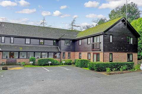 Fairfield Road, East Grinstead, West... 1 bed ground floor flat for sale