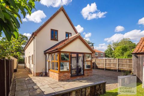 Chapel Road, Wymondham NR18 3 bed detached house for sale