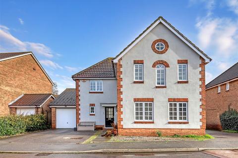 Harvest Way, Heybridge, Maldon 4 bed detached house for sale