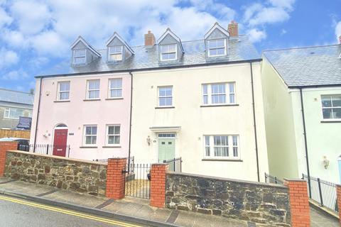 Milford Street, Saundersfoot... 5 bed semi